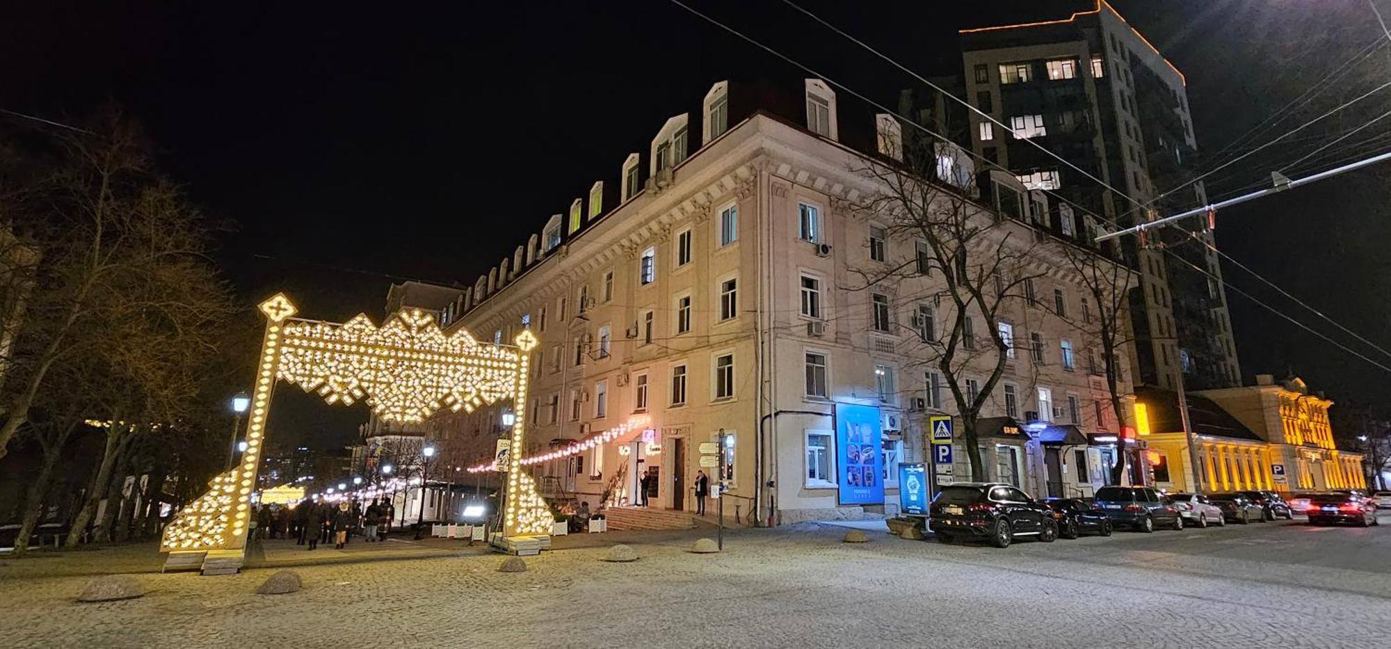 Park & Pedestrian Zone Apartment For4 Chisinau Bagian luar foto